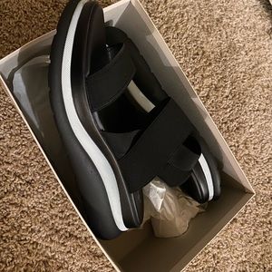 Mila Paoli platform sandals